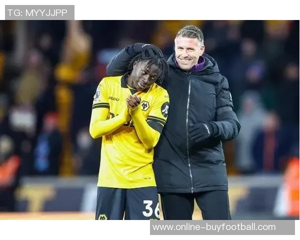 拉齐奥冬窗转会操作顺利进行俱乐部出售传闻被证实为假消息